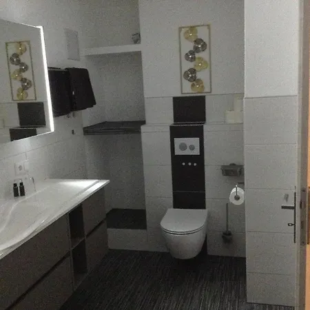 M&s Garni Hotel 3*