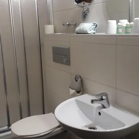 M&s Garni 3*