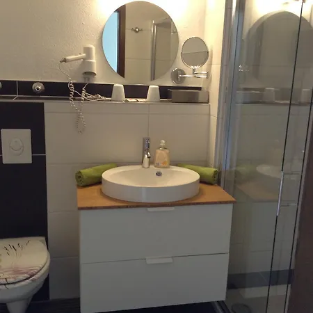 Отель M&s Garni Донаувёрт